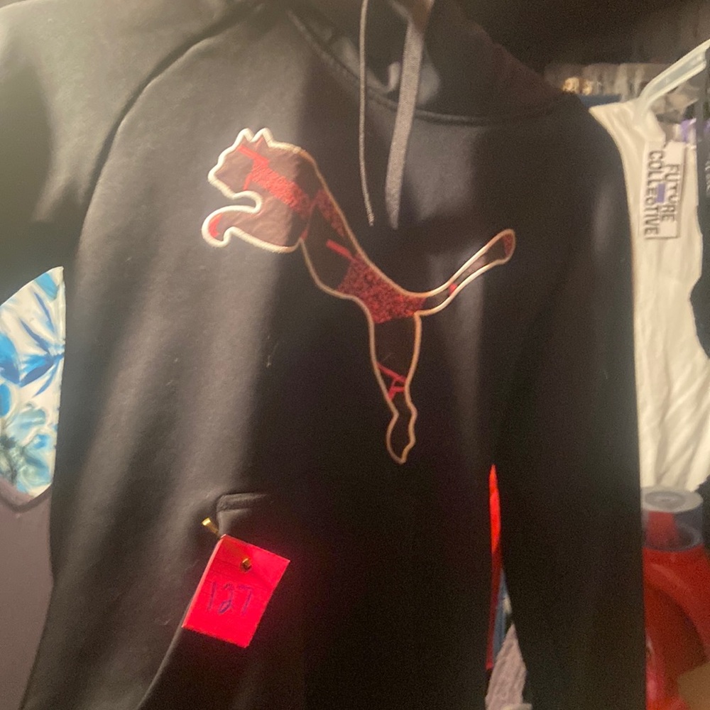 #127 Puma shirt size small - Picture 1 of 5